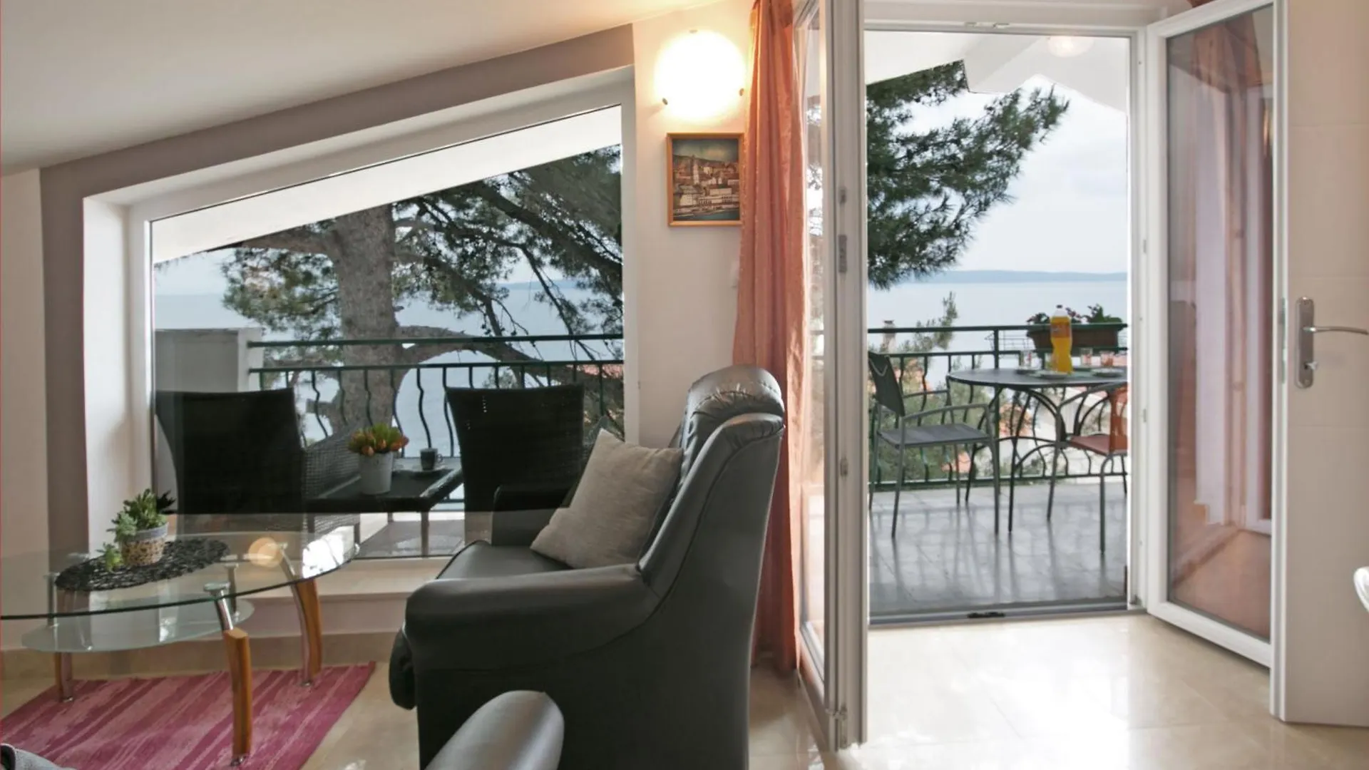 Apartment Ferienwohnung Mit Balkon Und Herrlichem Meerblick Trogir Croatia